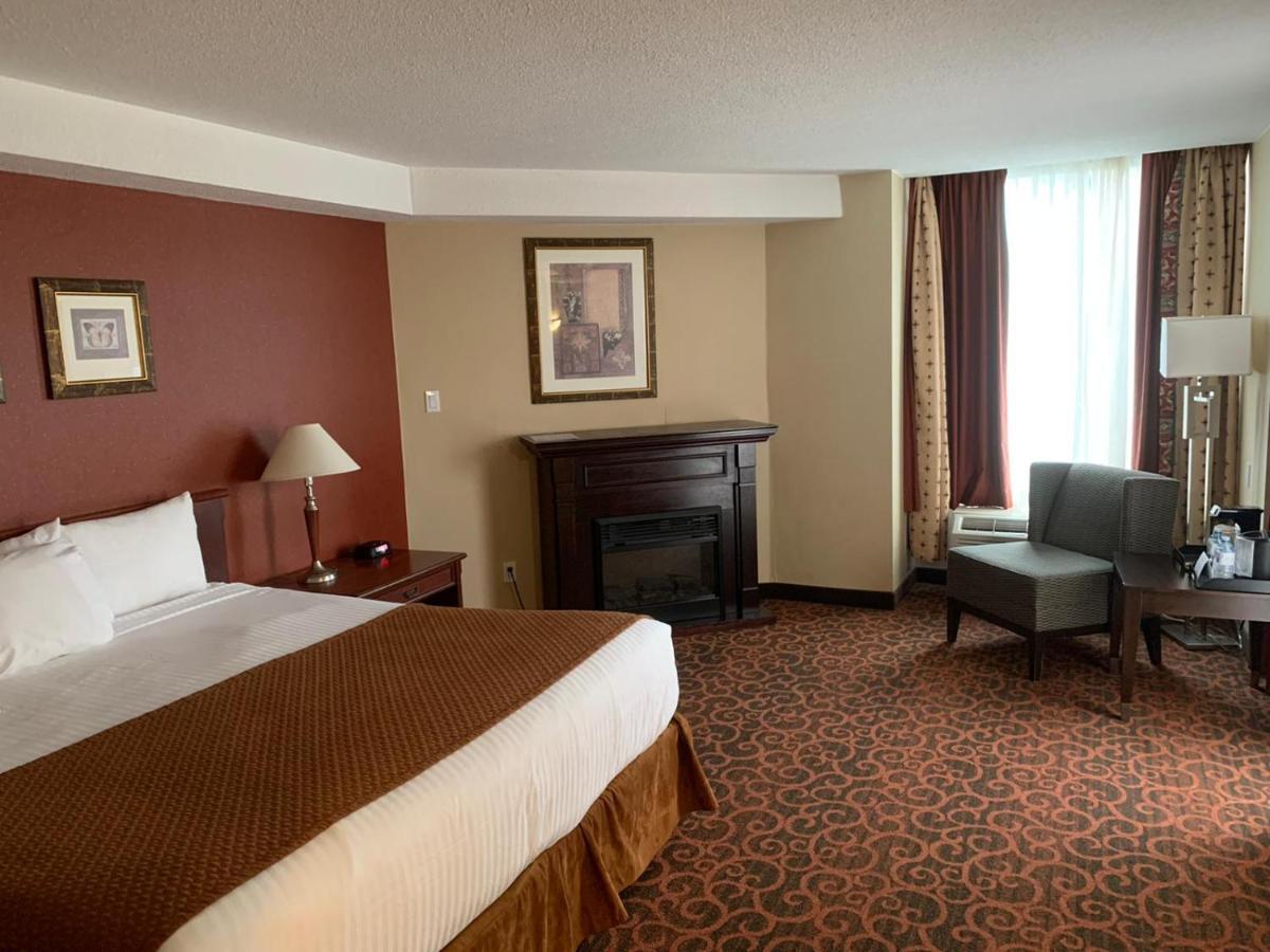 Deluxe King Studio Suite - Non-Smoking,706649722:JPEG