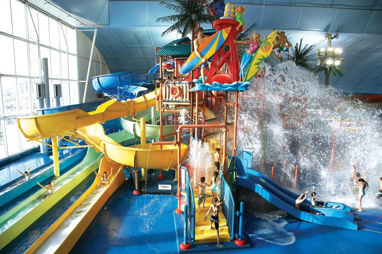 Two-Bedroom Suite 4 Waterpark Passes
