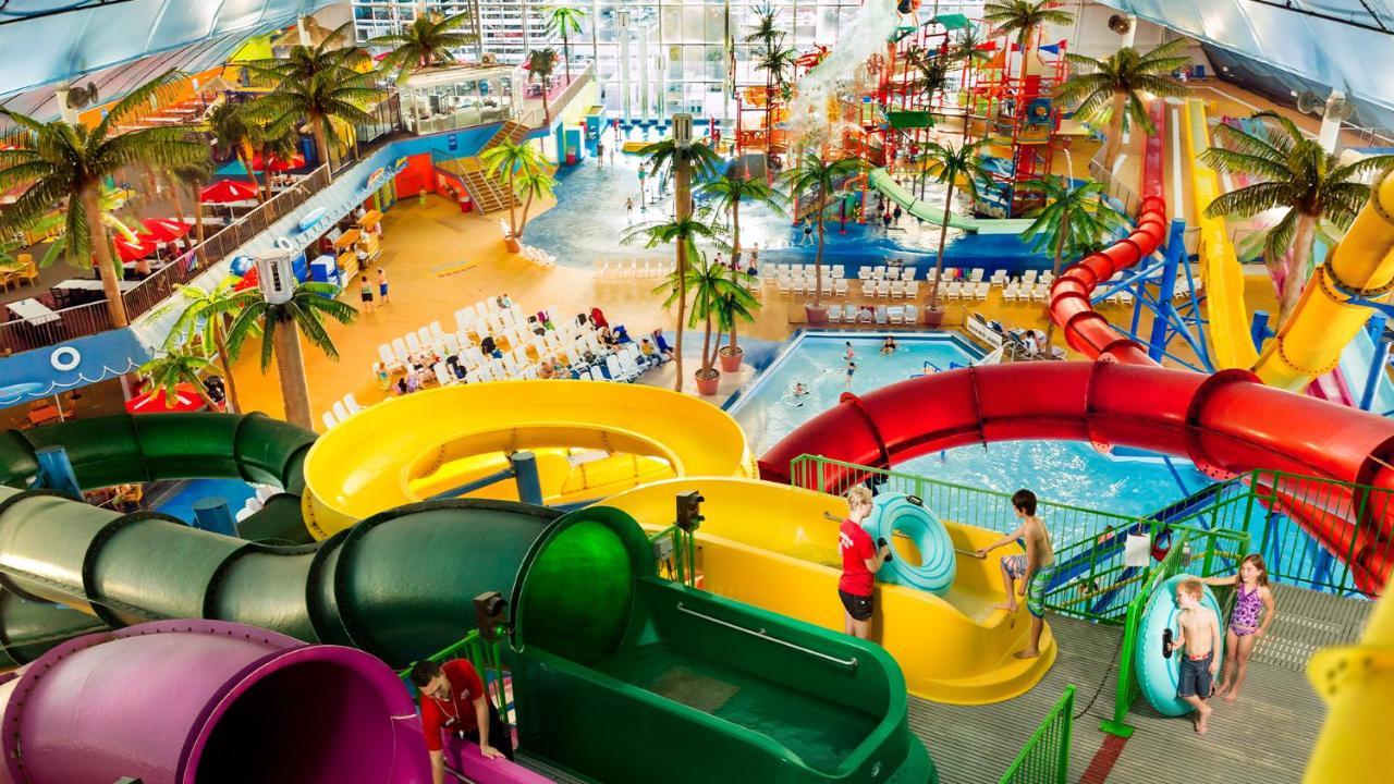 Two-Bedroom Suite 4 Waterpark Passes