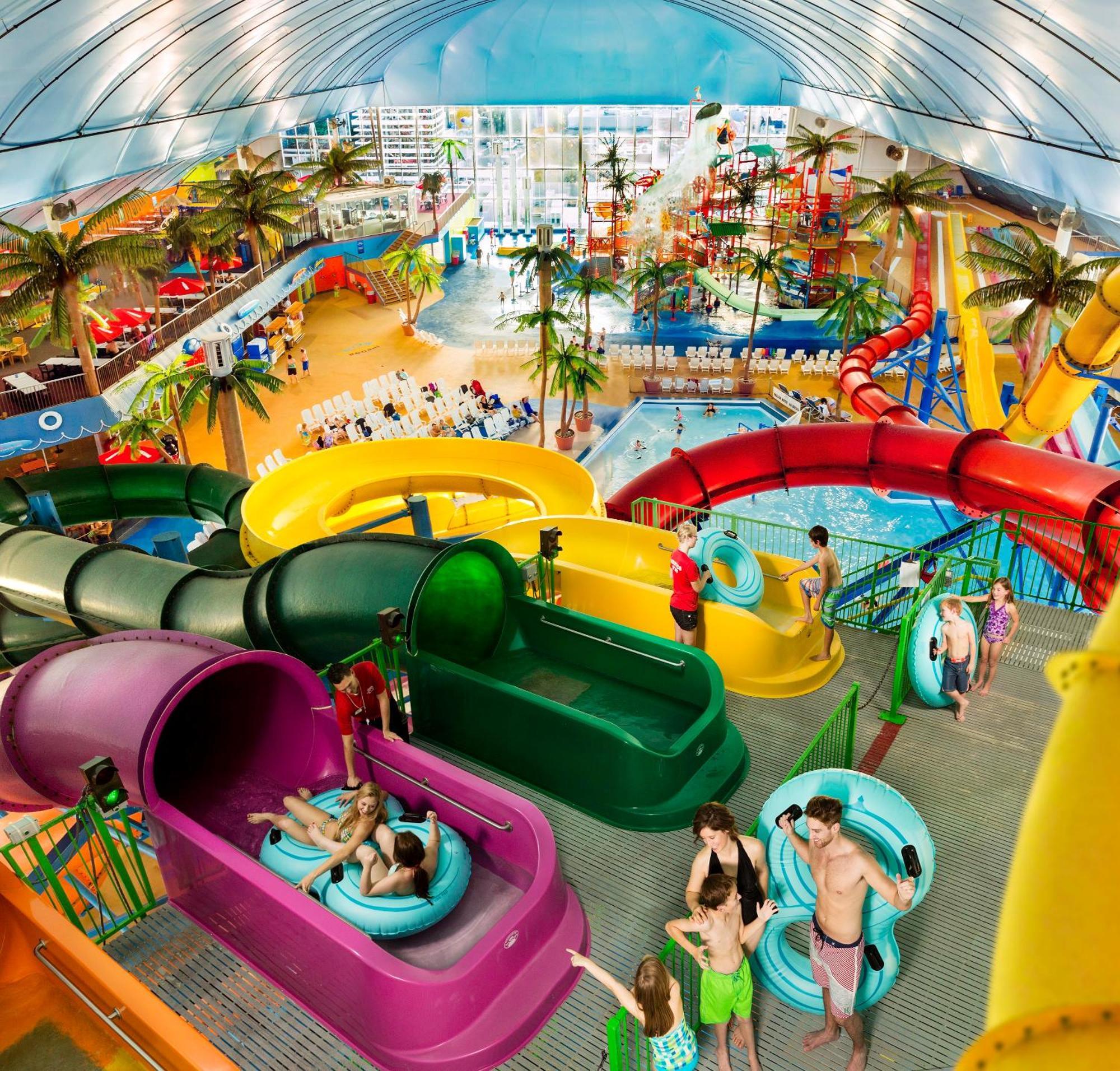 Traditional Two Queen 4 Waterpark Passes