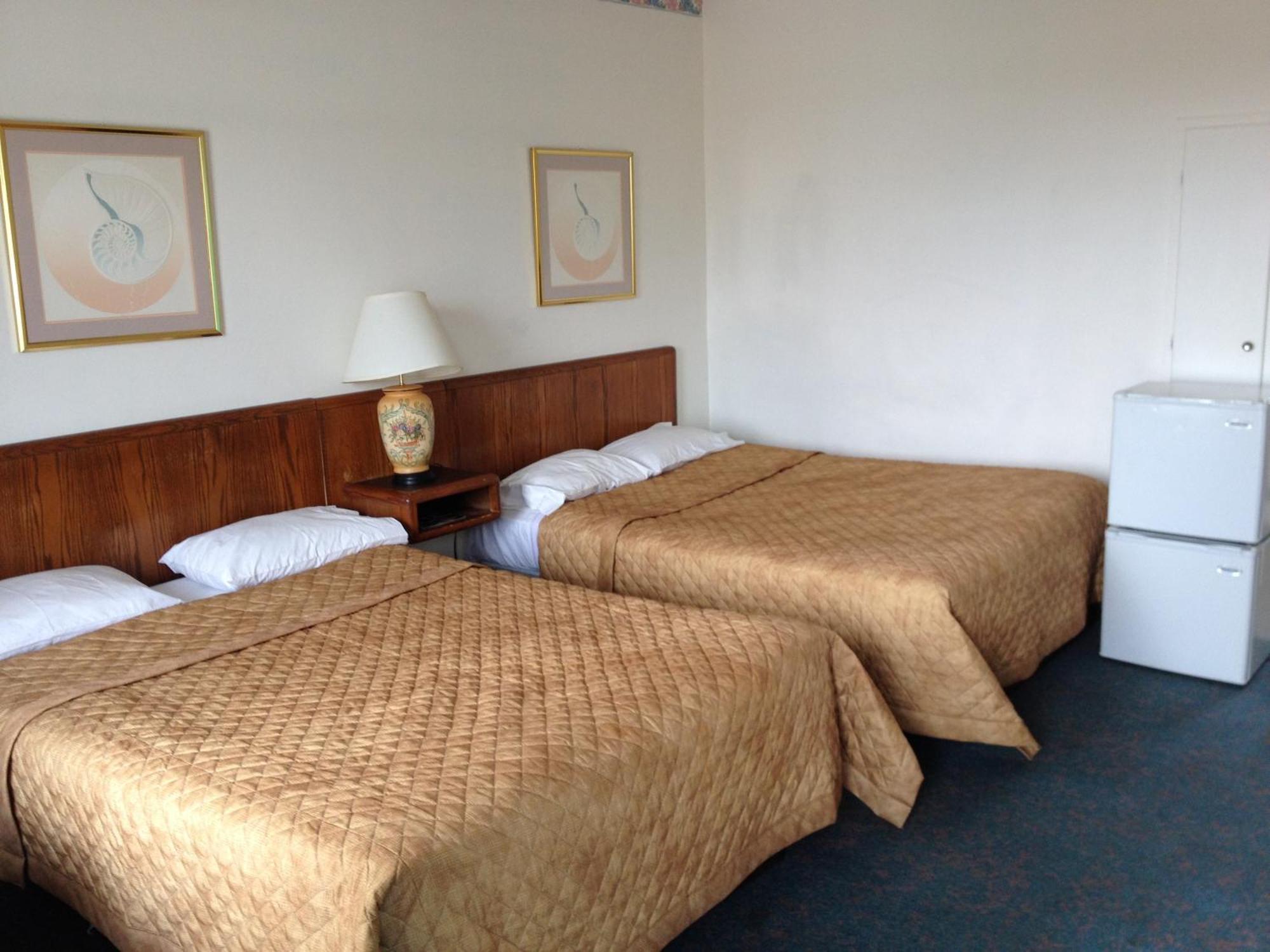 Queen Room Two Queen Beds