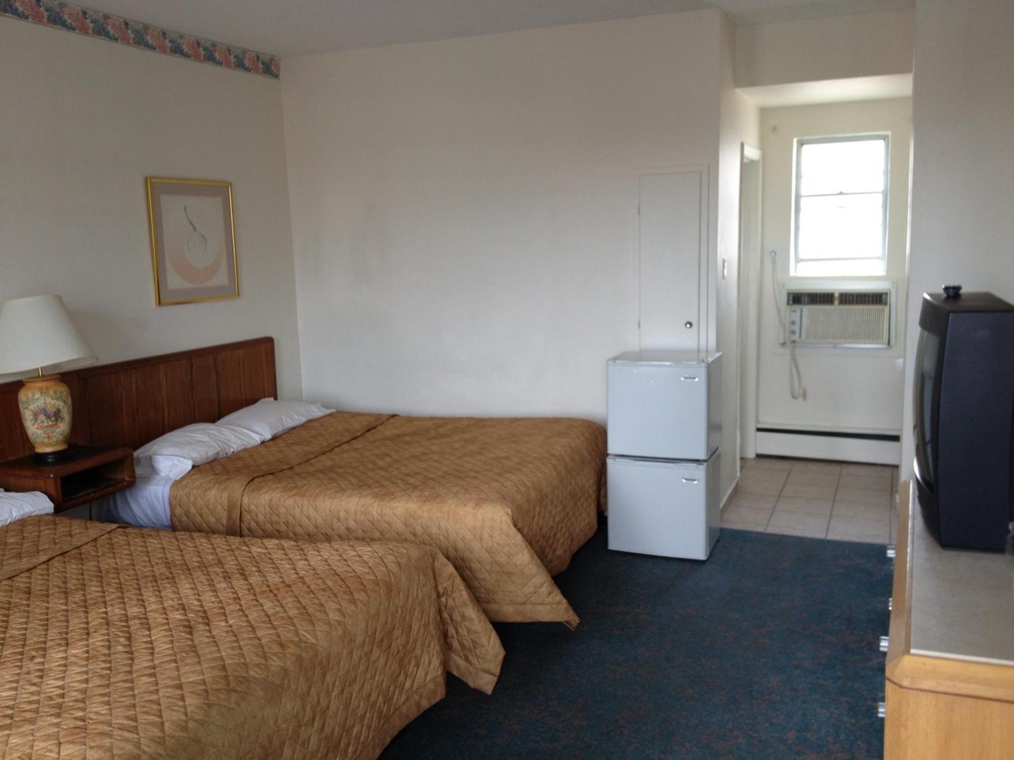 Queen Room Two Queen Beds