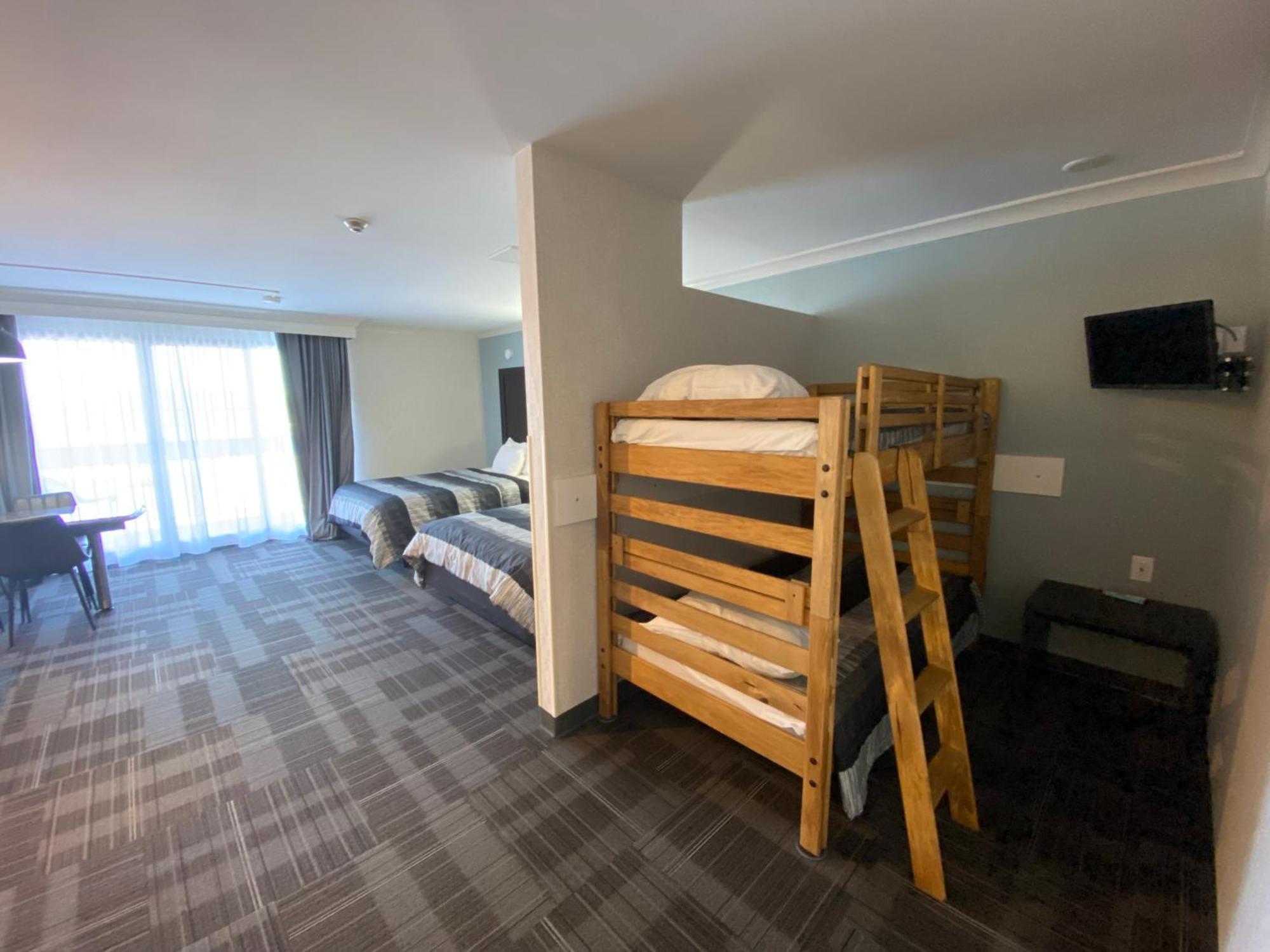 Junior Kiddie Suite - Waterpark,1639553040:JPEG