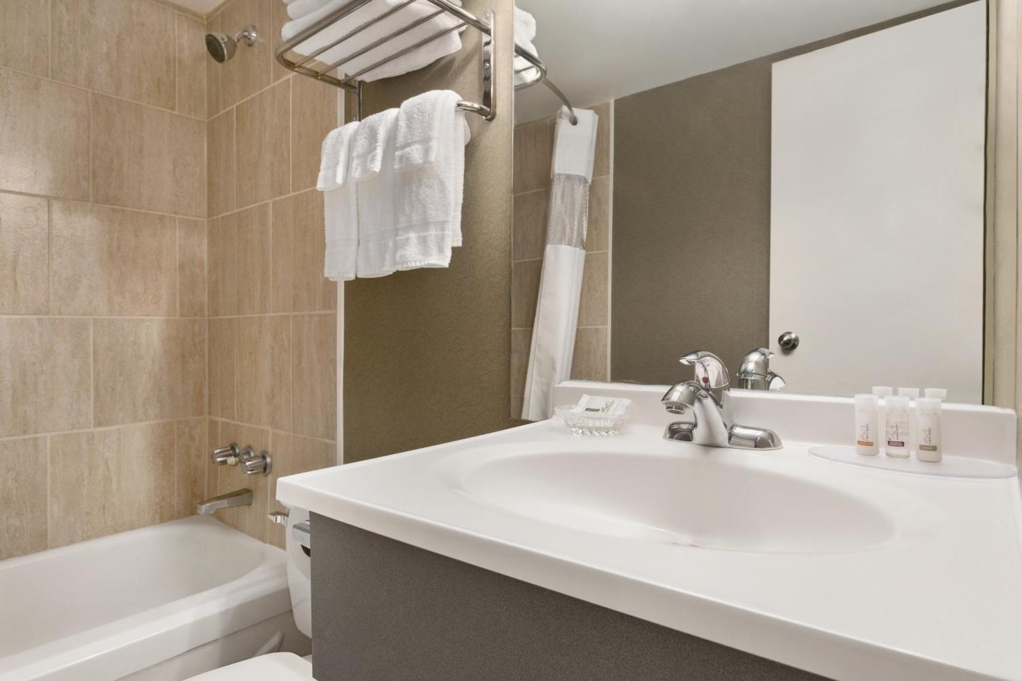 Suite con cama extragrande y sofá cama - No fumadores