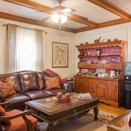 The Butler House Bed & Breakfast-2