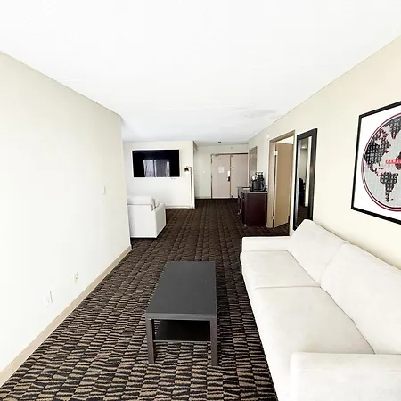 Ramada Plaza By Wyndham Niagara Falls-2